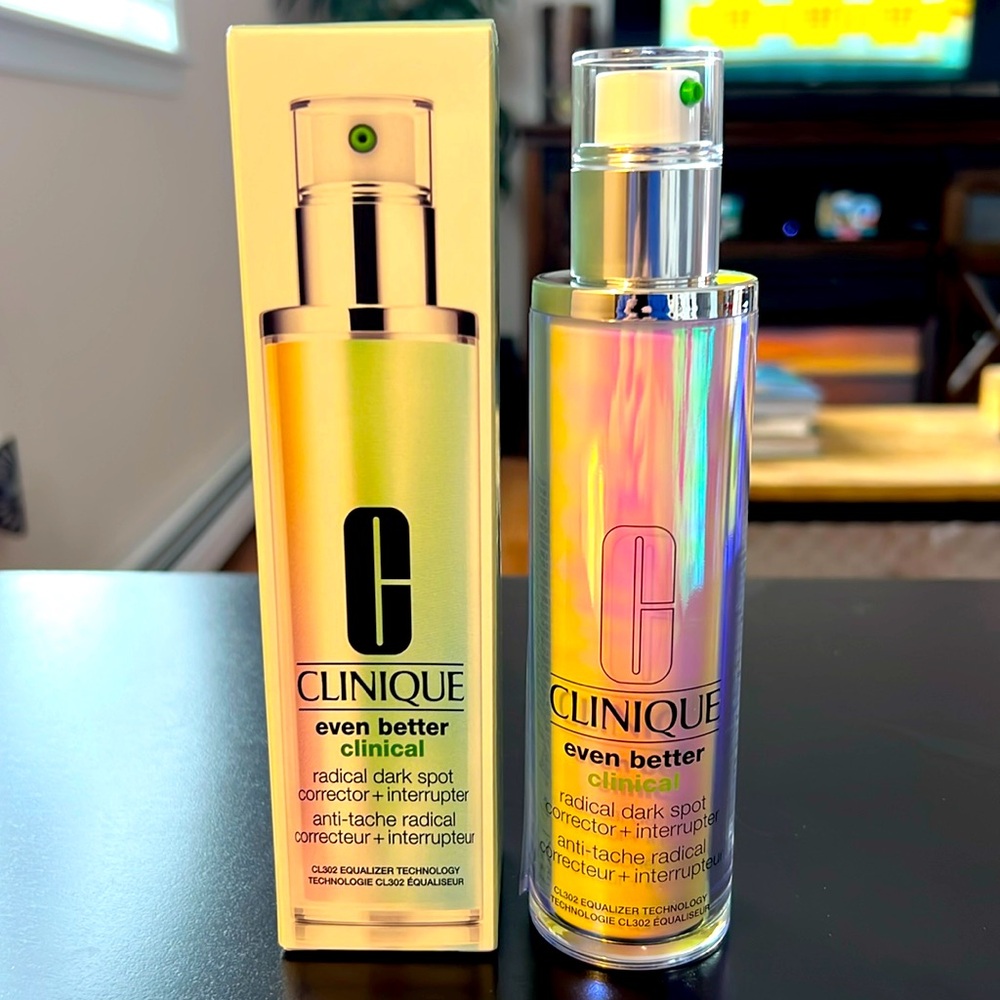 CLINIQUE by Clinique Even Better Clinical Radical Dark Spot Corrector + Interrup
